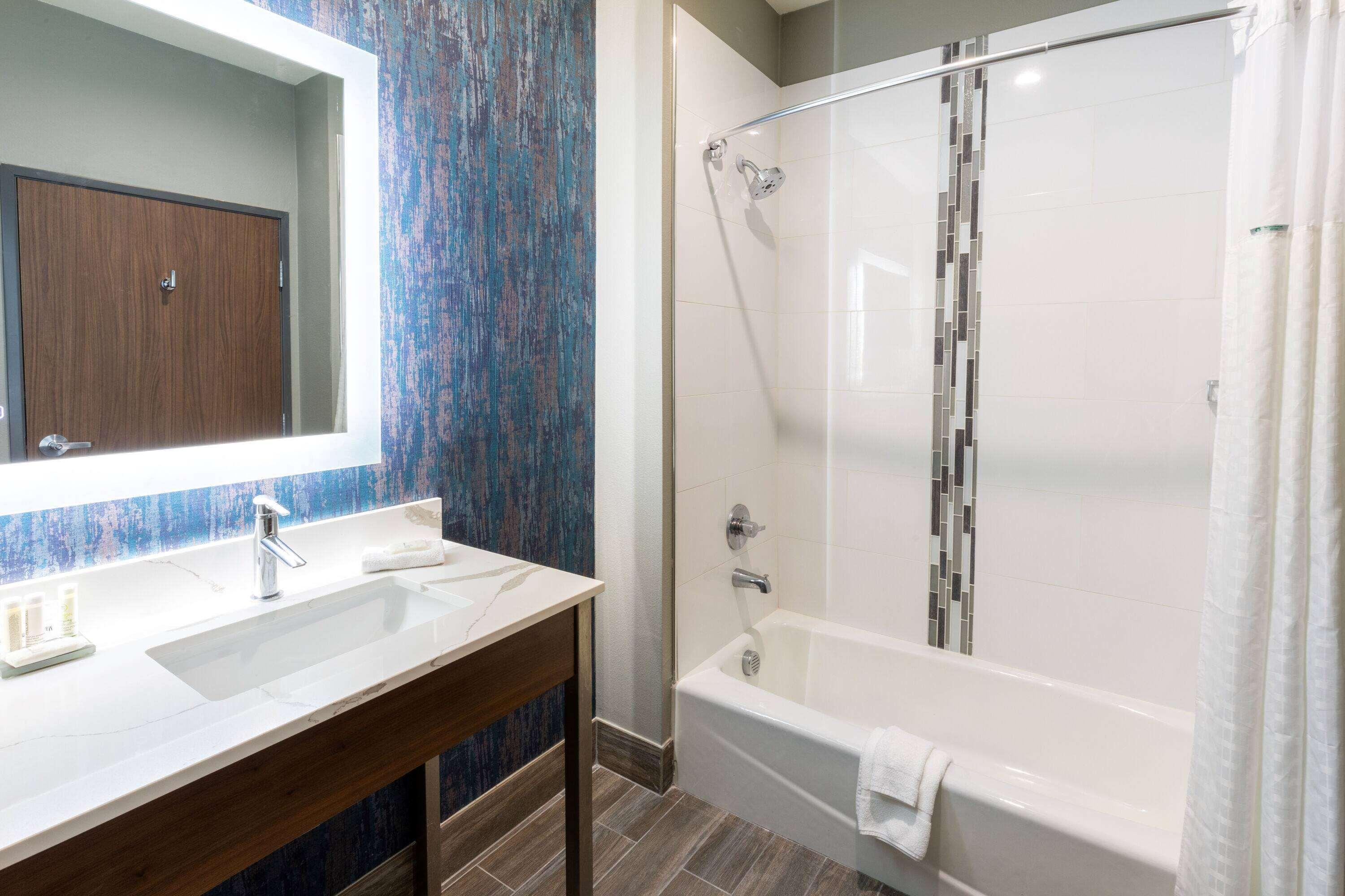 La Quinta Inn & Suites By Wyndham Dallas - Frisco Stadium Εξωτερικό φωτογραφία