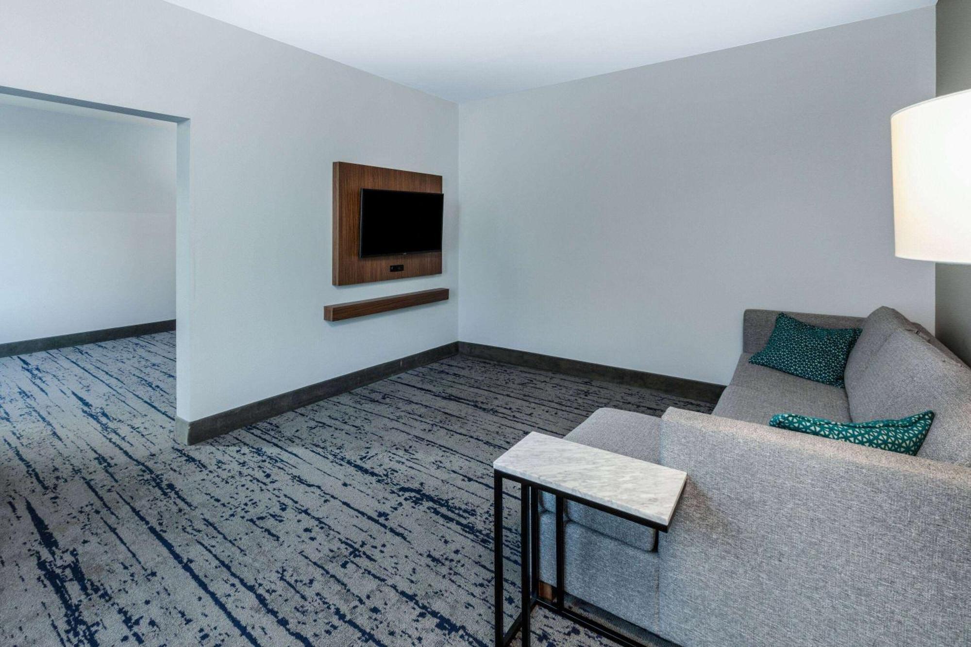 La Quinta Inn & Suites By Wyndham Dallas - Frisco Stadium Εξωτερικό φωτογραφία