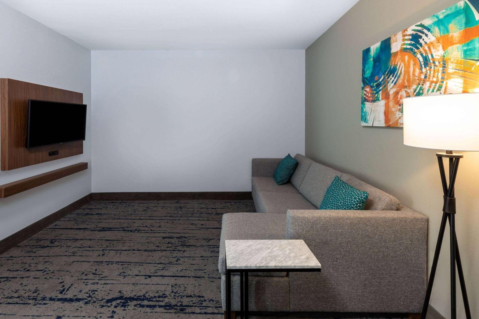 La Quinta Inn & Suites By Wyndham Dallas - Frisco Stadium Εξωτερικό φωτογραφία